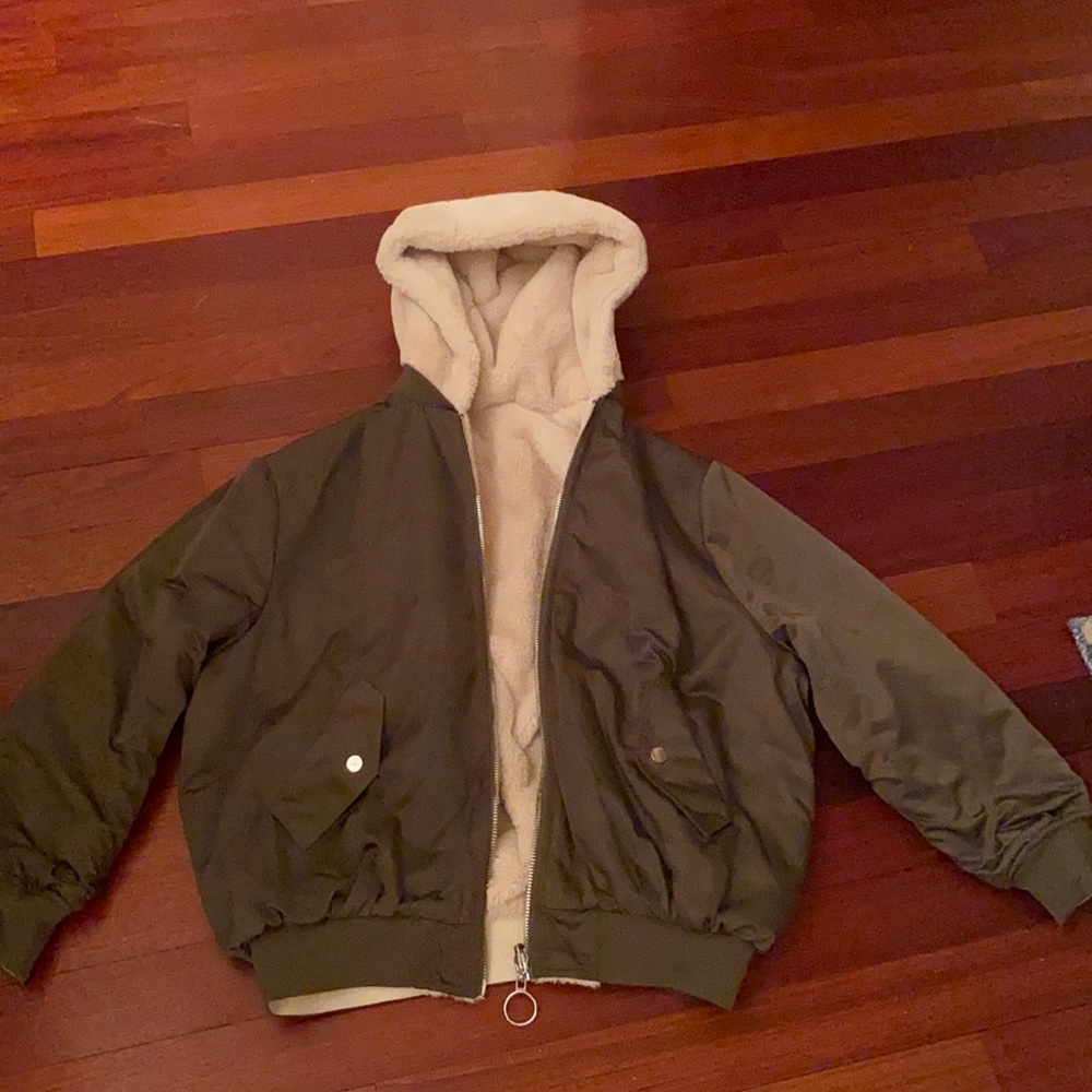 Dark green cropped puffer jacket (reversible)